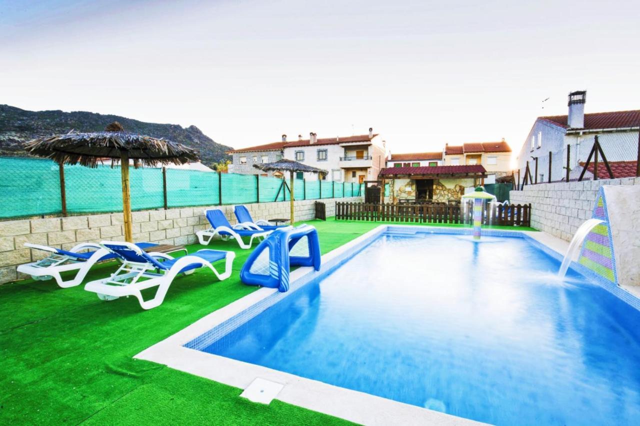 El Robledillo Villa ภายนอก รูปภาพ